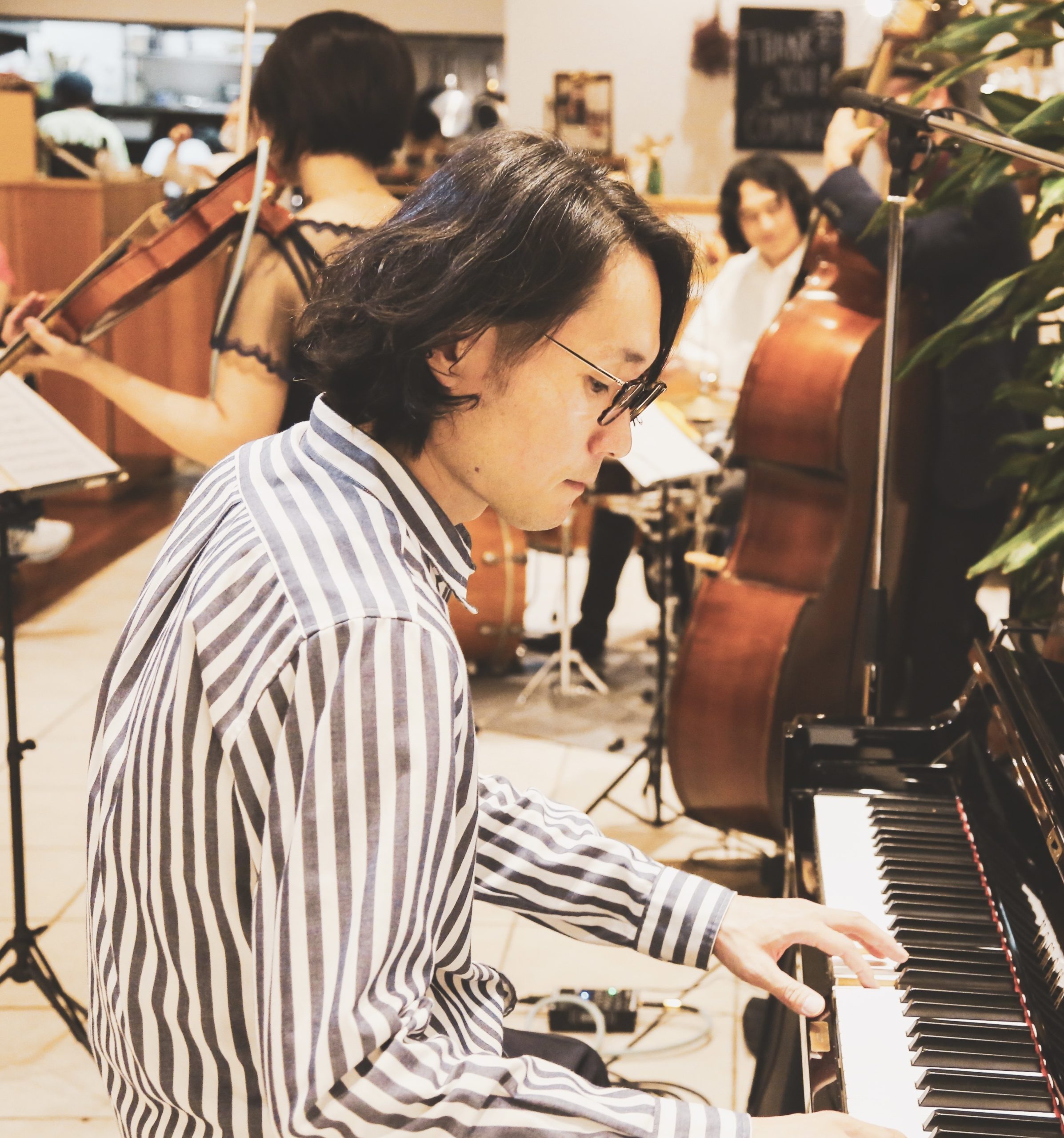 6498F3CB-1FC5-4225-AA08-